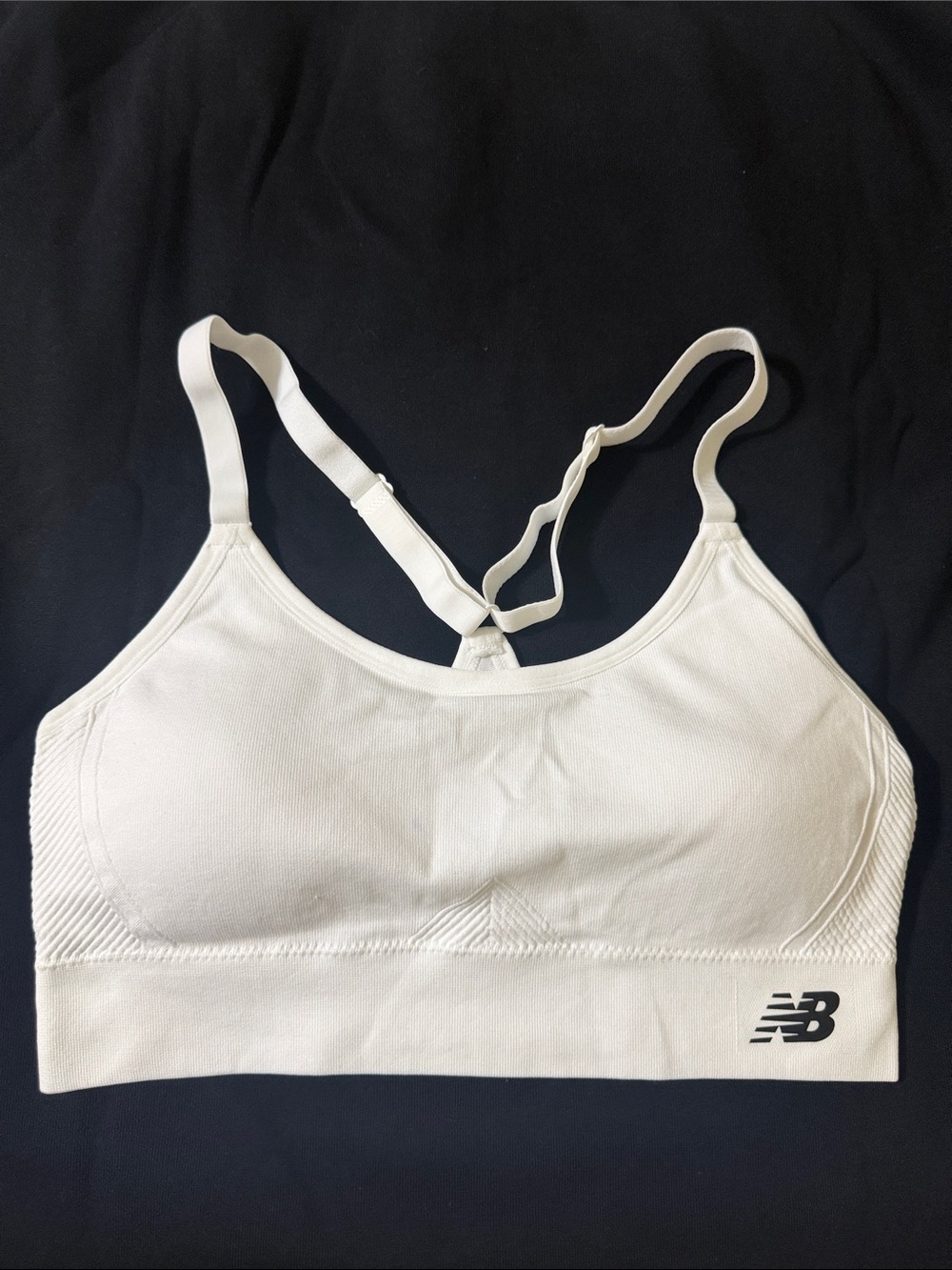 New Balance Women's White Seamless Sports Bra